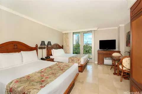 2045 Kalakaua Ave #420, Honolulu, HI 96815