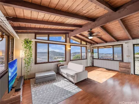 99-671 Pohue St, Aiea, HI 96701