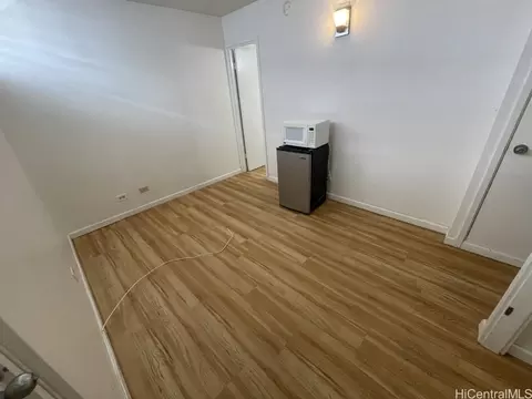 2421 Ala Wai Blvd #1904, Honolulu, HI 96815