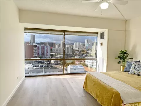 1750 Kalakaua Ave #901, Honolulu, HI 96826