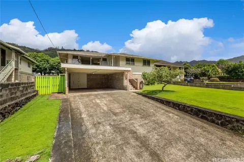 2826 E Manoa Rd, Honolulu, HI 96822
