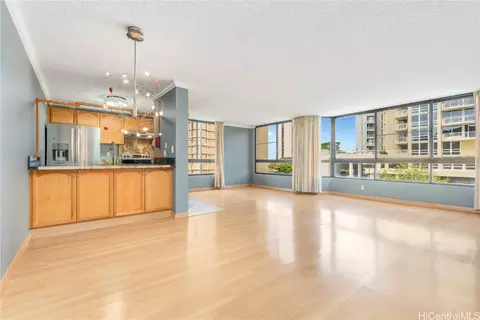 55 S Judd St #707, Honolulu, HI 96817