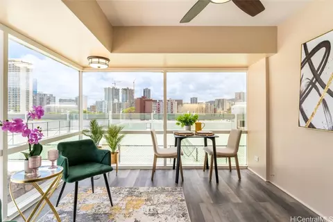 1750 Kalakaua Ave #602, Honolulu, HI 96826
