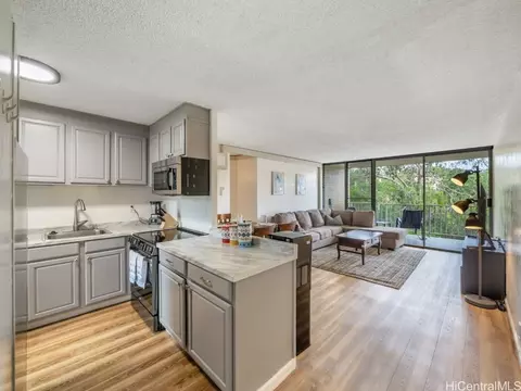 95-273 Waikalani Dr #D901, Mililani, HI 96789