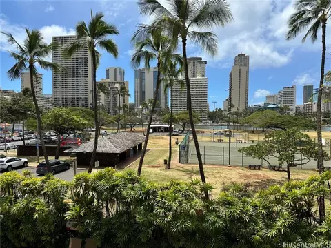 500 University Ave #309, Honolulu, HI 96826