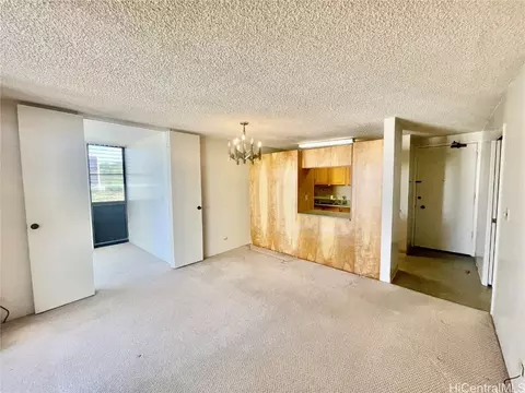 1201 Wilder Ave #1904, Honolulu, HI 96822