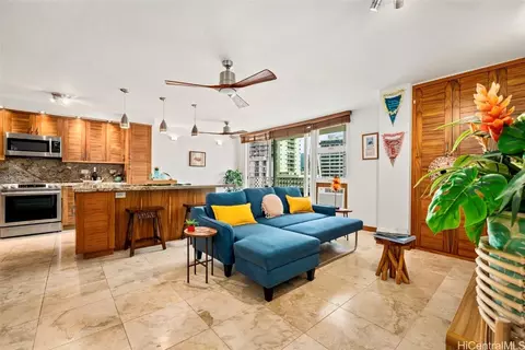 222 Liliuokalani Ave #602, Honolulu, HI 96815
