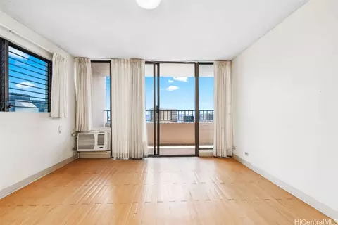 2240 Kuhio Ave #2708, Honolulu, HI 96815