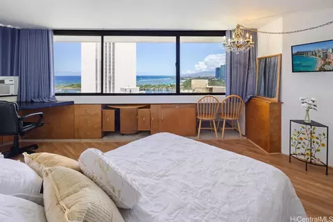 1700 Ala Moana Blvd #2202, Honolulu, HI 96815