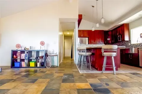 94-182 Kupuna Loop, Waipahu, HI 96797