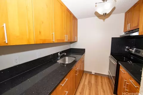 801 Ala Nioi Pl #901, Honolulu, HI 96818
