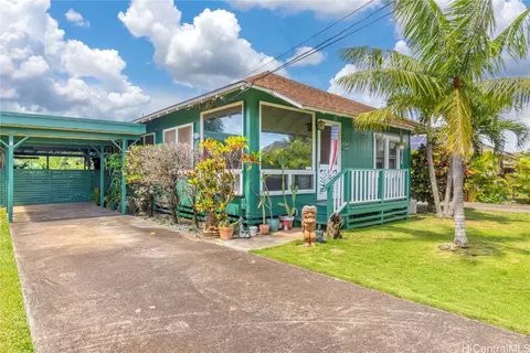 67-173 Kanoena St, Waialua, HI 96791