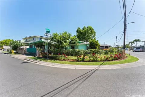 628 Kuaaina Way, Kailua, HI 96734