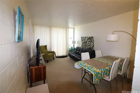 1870 Lusitana St #101, Honolulu, HI 96813