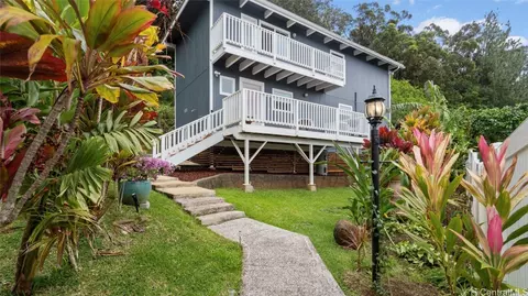 3381 Kamaaina Pl #2, Honolulu, HI 96817