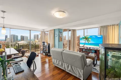 1415 Victoria St #1411, Honolulu, HI 96822