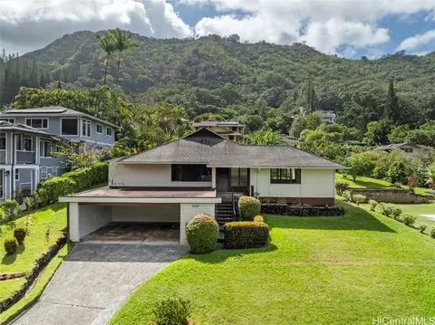 3433 Kaohinani Dr, Honolulu, HI 96817