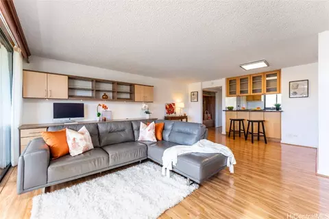 581 Kamoku St #1702, Honolulu, HI 96826