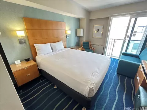 410 Atkinson Dr #1156, Honolulu, HI 96814