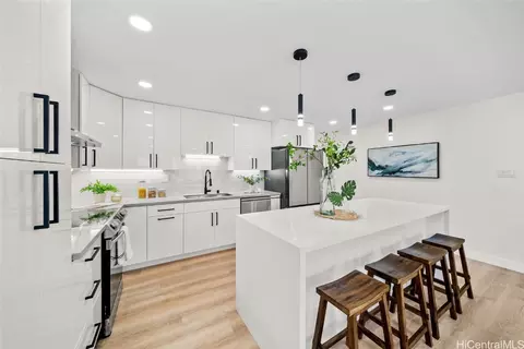 745 18th Ave, Honolulu, HI 96816