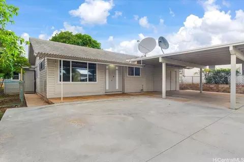 94-975 Lumihoahu St, Waipahu, HI 96797
