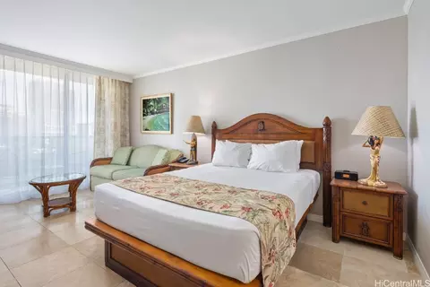 2045 Kalakaua Ave #615, Honolulu, HI 96815