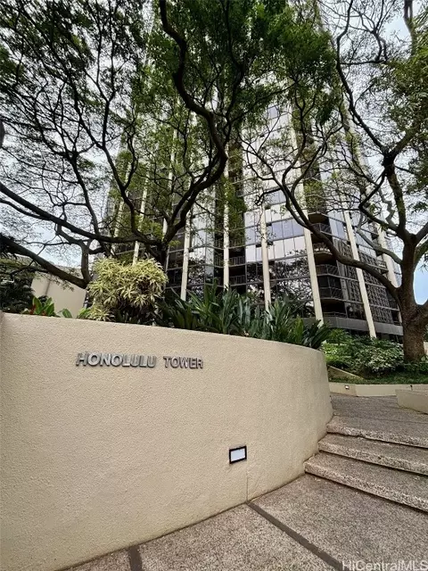 60 N Beretania St #704, Honolulu, HI 96817