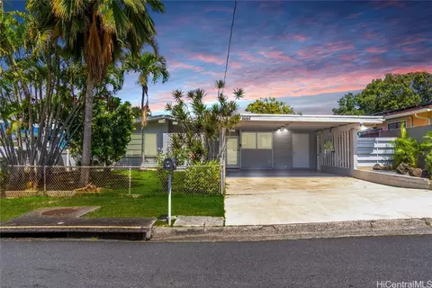 1047 Apokula St, Kailua, HI 96734