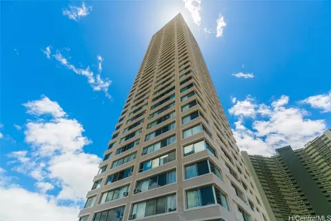 98-288 Kaonohi St #802, Aiea, HI 96701