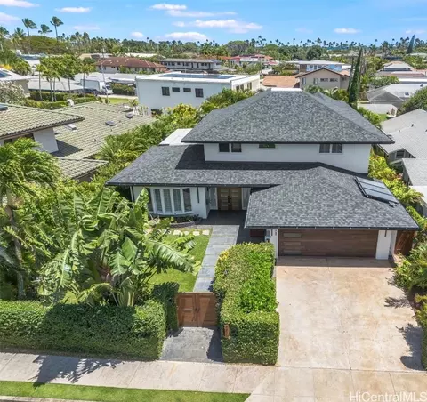 4619 Moho St, Honolulu, HI 96816