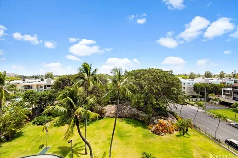322 Aoloa St #603, Kailua, HI 96734