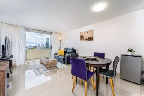780 Amana St #908, Honolulu, HI 96814