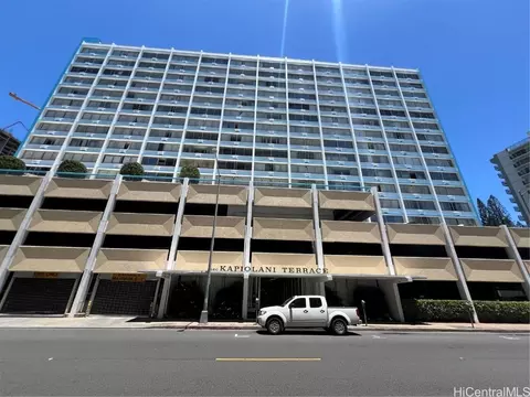 1560 Kanunu St #1610, Honolulu, HI 96814
