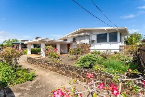 94-258 Kahualena St, Waipahu, HI 96797