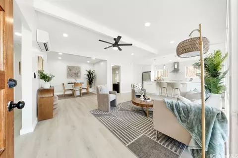 2603 Kekuanoni St, Honolulu, HI 96813