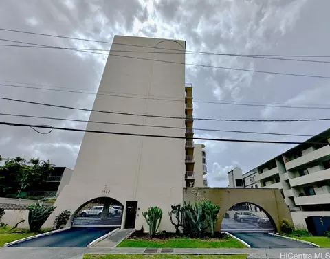 1447 Kewalo St #508, Honolulu, HI 96822