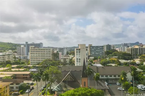 1333 Heulu St #1207PH, Honolulu, HI 96822