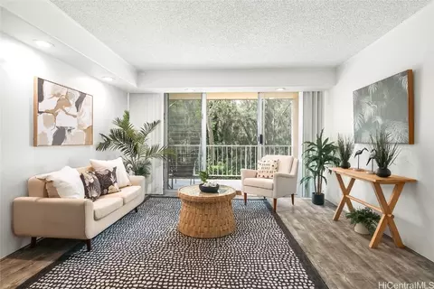 95-273 Waikalani Dr #D301, Mililani, HI 96789