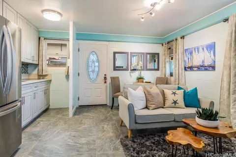 1808 Waiola St #4, Honolulu, HI 96826