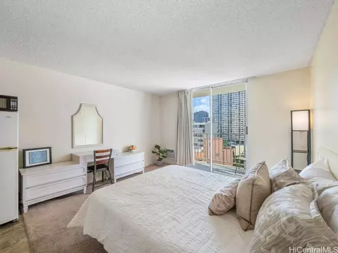 1920 Ala Moana Blvd #1108, Honolulu, HI 96815