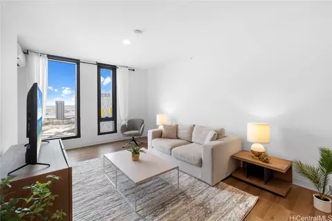 987 Queen St #3613, Honolulu, HI 96814