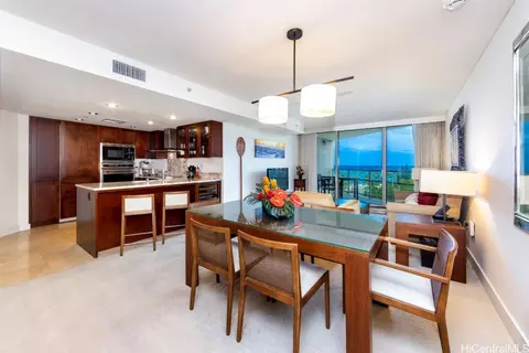 223 Saratoga Rd #1013, Honolulu, HI 96815