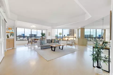 1050 Lunalilo St #PH4, Honolulu, HI 96822