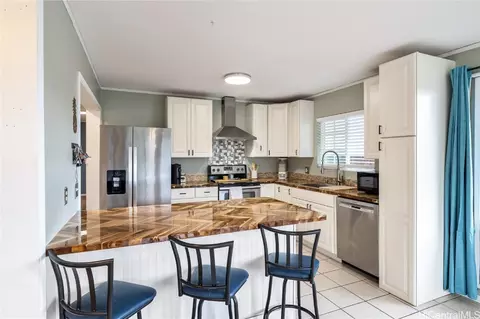 87-165 Manuliilii Pl, Waianae, HI 96792