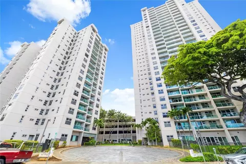 1450 Young St #2204, Honolulu, HI 96814