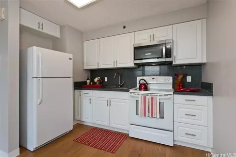94-979 Kauolu Pl #1212, Waipahu, HI 96797