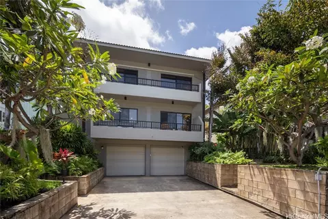 3860 Nikolo St, Honolulu, HI 96815