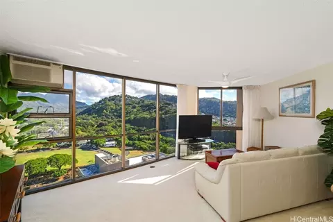 2101 Nuuanu Ave #I2407, Honolulu, HI 96817