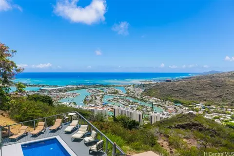 968 Kanakou Pl, Honolulu, HI 96825