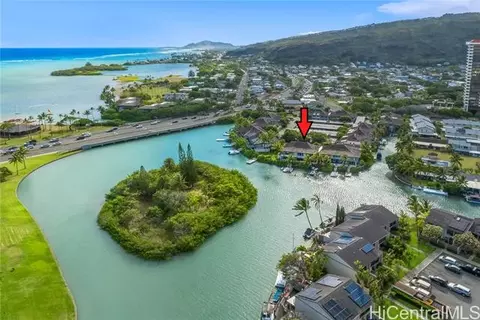 209 Kawaihae St #C2, Honolulu, HI 96825